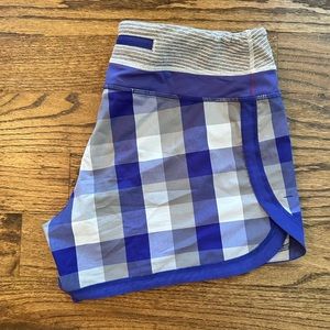 Lululemon shorts EUC size 8 never dried